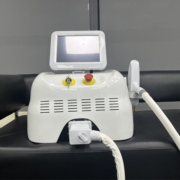 Q switched Nd YAG laser machine treatment can remove freckles